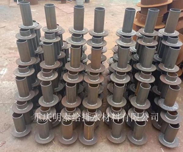 防水套管內生銹對管路供電的病菌危害該如何防范 防水套管內生銹對管路供電的病菌危害該如何防范